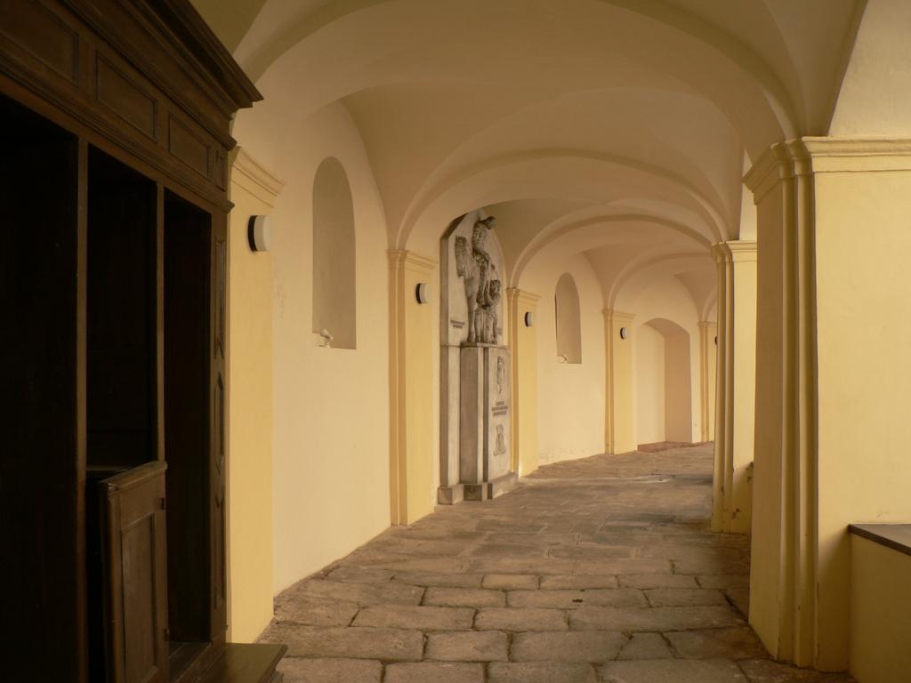 Klaster Hejnice - Vzdelavaci, Konferencni A Poutni Dum Exterior photo